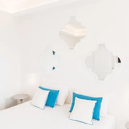 Amira Capri 4*
